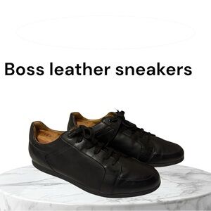 Hugo Boss leather sneakers in great conditions
